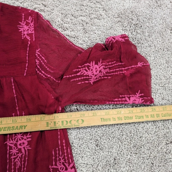 Sundance pink red embroidered tunic top size medium - Picture 6 of 9